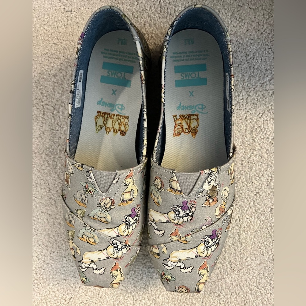 TOMS Disney Dopey slip on shoe